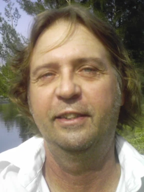 American men looking for love