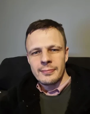 English men looking for love