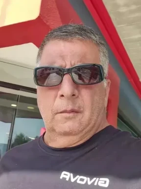 French men looking for love
