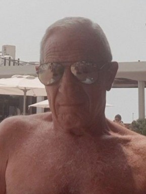 Foreign men for dating